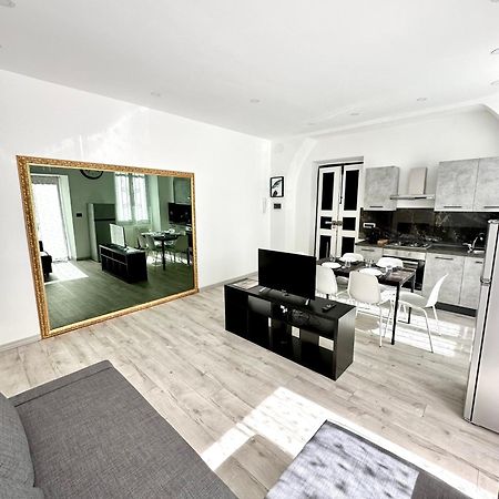 Casa Chiarina - Centro Citta Appartement Turijn Buitenkant foto